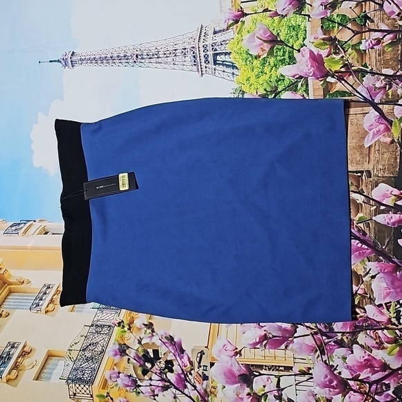 BCBGMaxazria Blue Pencil Skirt Size Small NWT - Picture 1 of 4